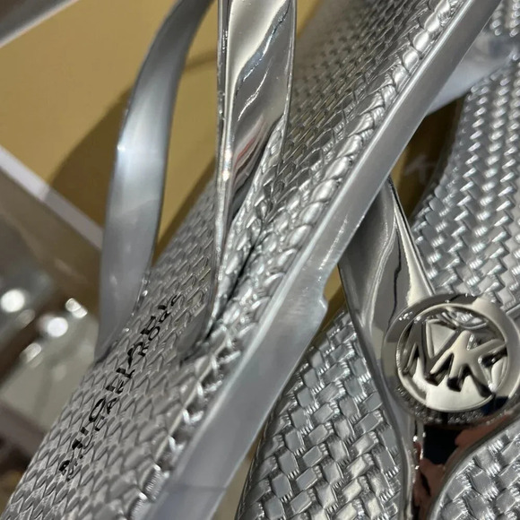 Jet Set Metallic PVC Flip-Flop size7 - Picture 9 of 9